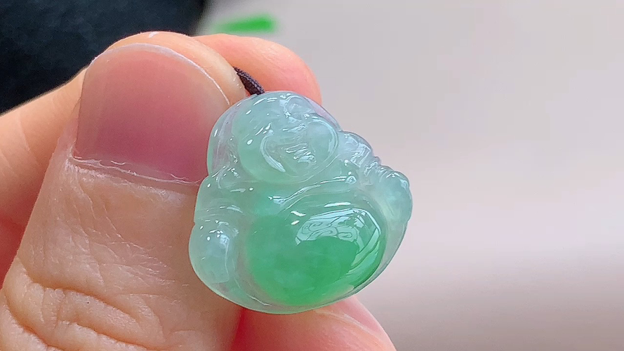 ️ 笑佛，无裂，尺寸20.0-17.8-5.0mm，包A附证书