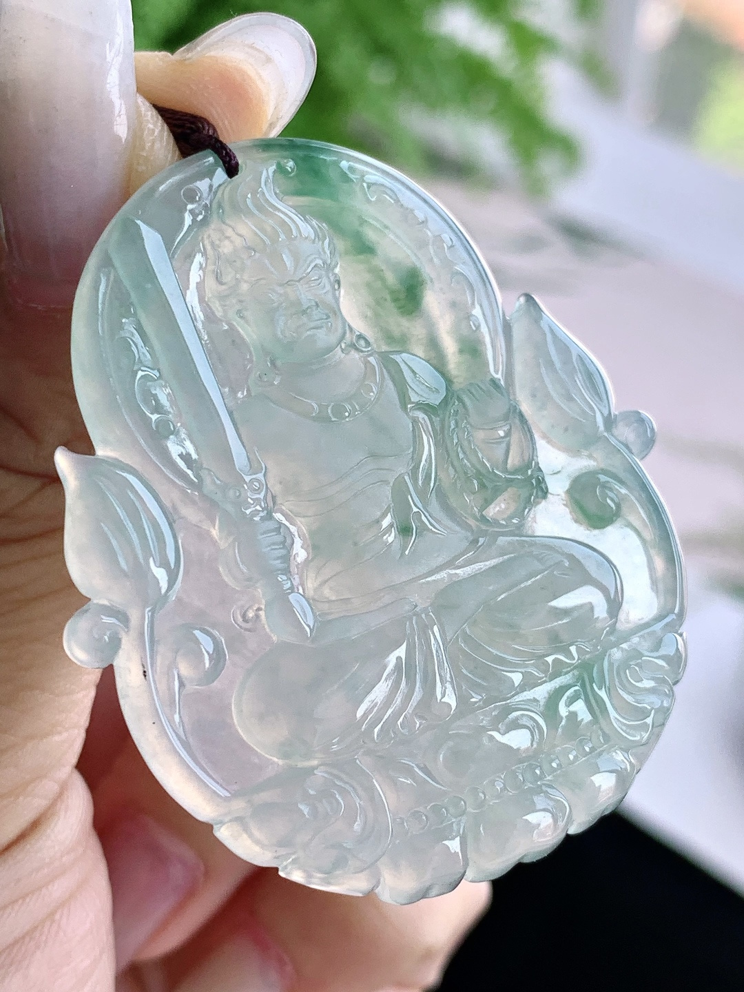 【裸石】️冰飘绿花不动明吊坠【说明】缅甸 性比高 飘花【尺寸】50-41.6-5【重量】20克