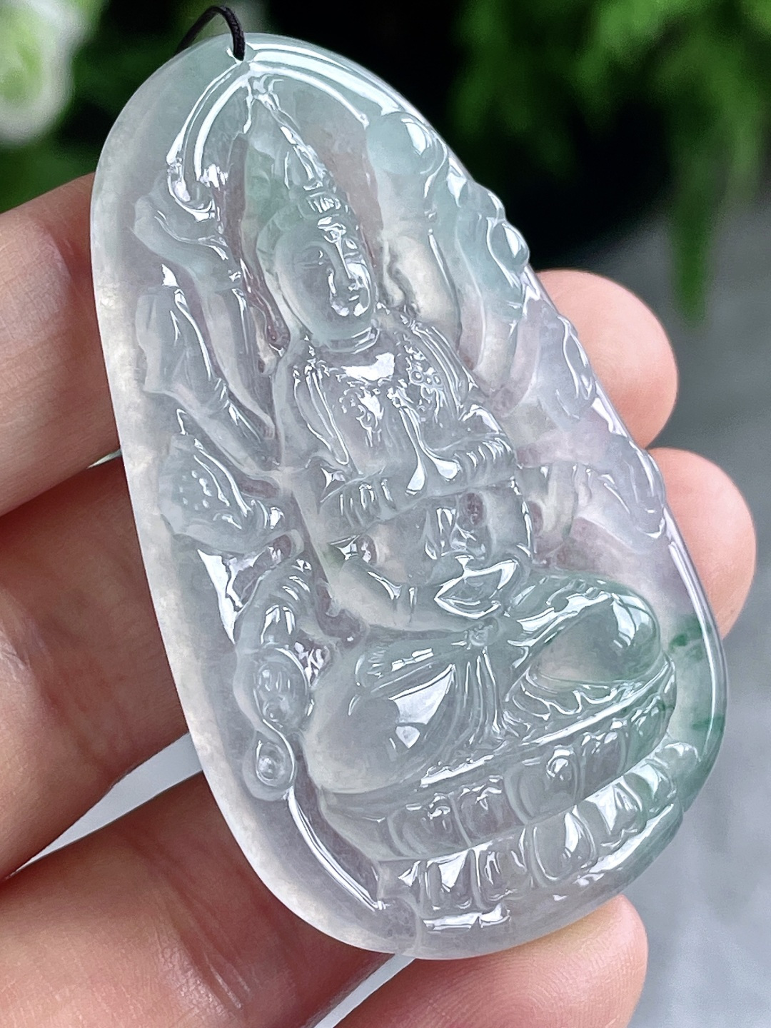 【裸石】冰种飘花观音千手观音牌子吊坠 【说明】缅甸 无裂 性比高 厚装 【尺寸】59.8-37.3-6 【重量】24克