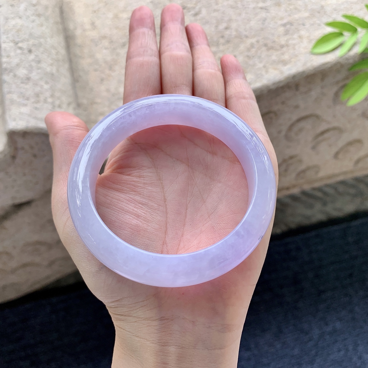 正圈58 59 圈口58.5/13.7/8.8 编码GL091412 糯冰，水润，种老，细腻，打灯有