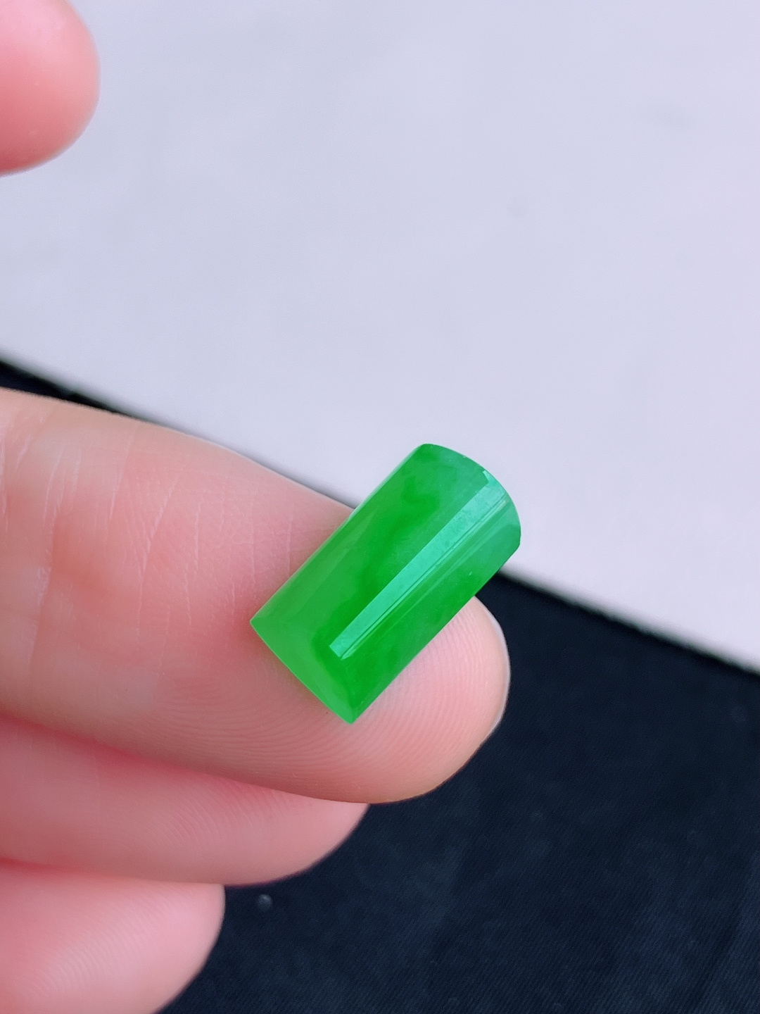 ️，翠绿马鞍面，色美清爽，尺寸12.6/7.6/5/自然光实拍