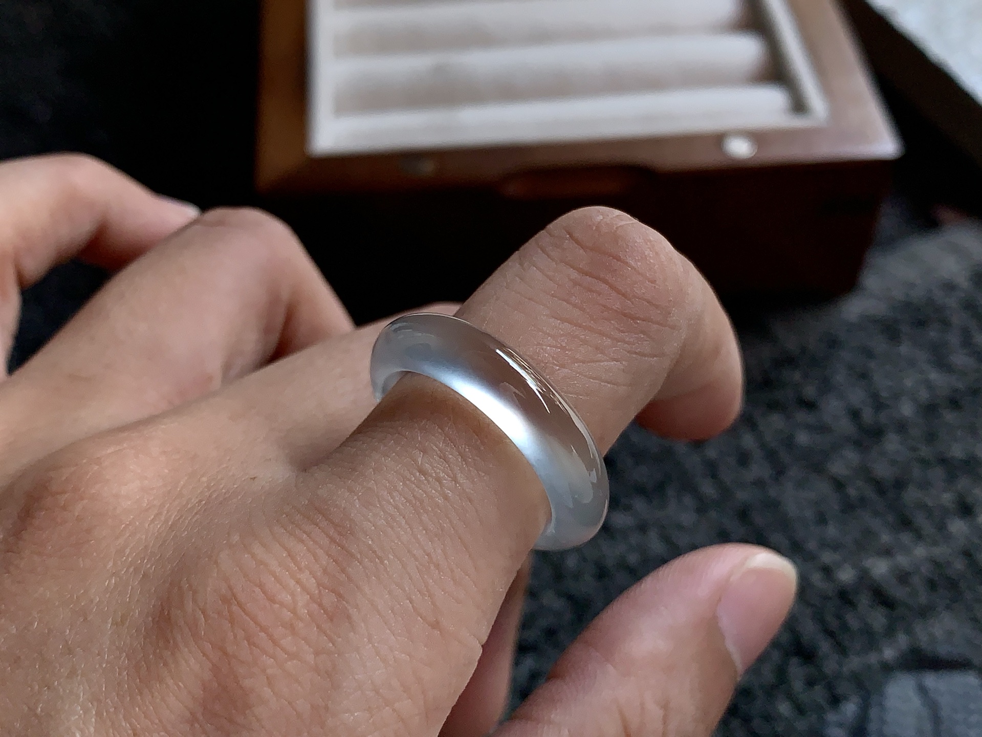 ️ 玻璃种戒圈 尺寸：5.8×4 圈口15 玉蕴芳华，传世之美