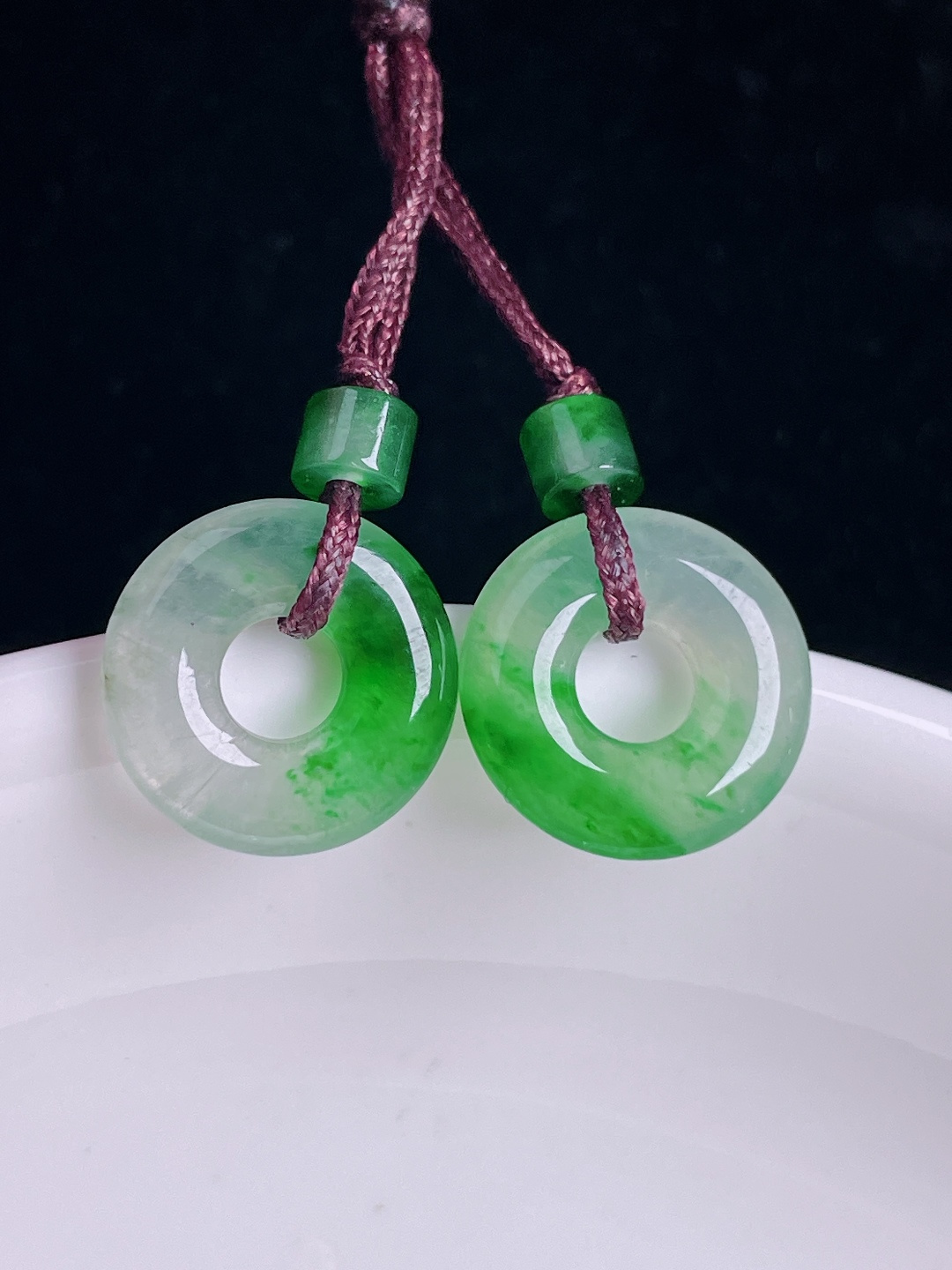 ️冰绿耳坠，老种起光，细底通透，尺寸：12/2.6mm0913