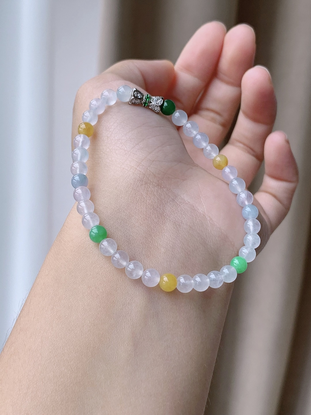 【珠子】冰多宝手串圆珠珠子手串 【说明】缅甸 性比高 【尺寸】4.9mm 【重量】7.9克