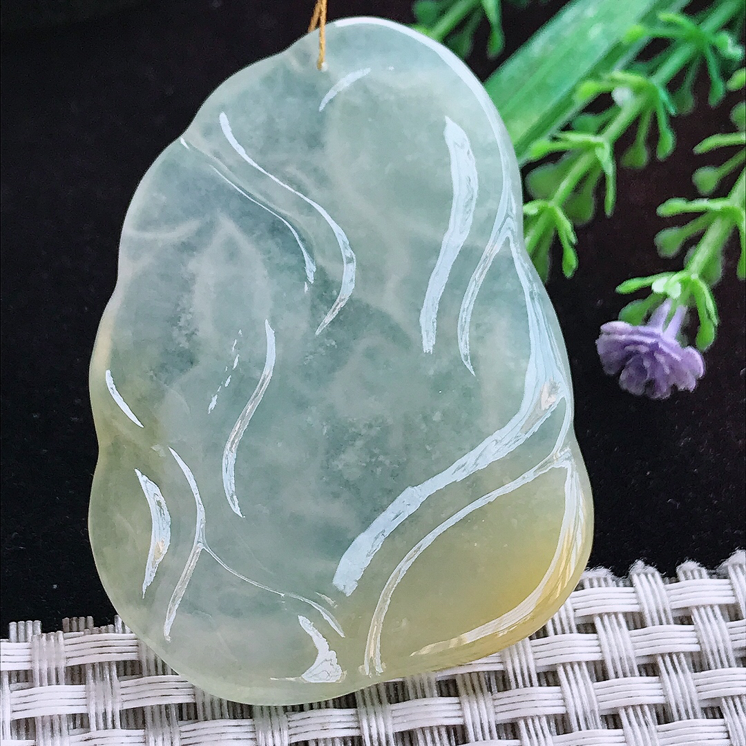 实拍A货翡翠55.8/40/6.3老坑冰透起胶飘黄文殊菩萨吊坠翡翠玉坠挂件