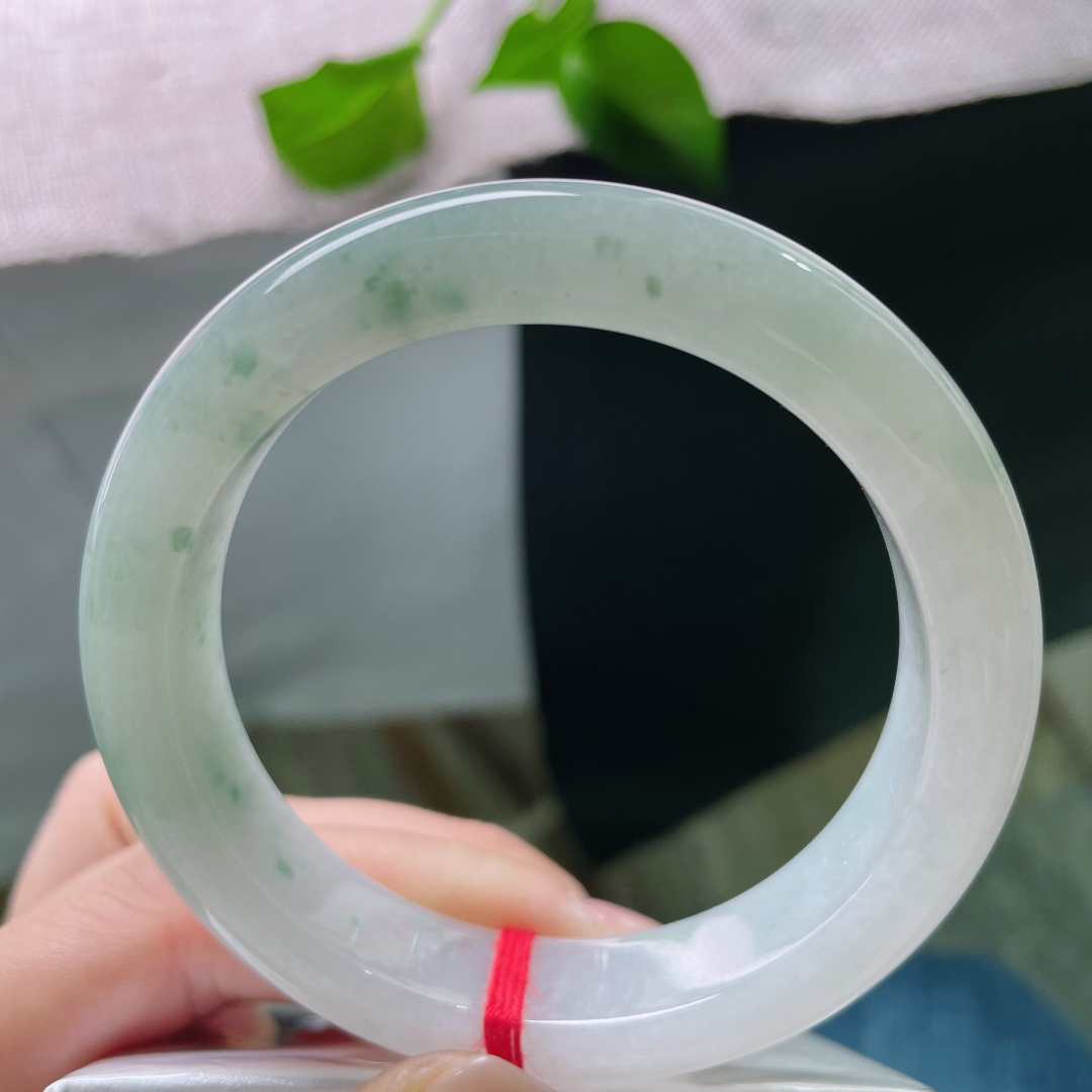 56.2/12.6/8.8，飘花正圈，灵气逼人，底子干净清爽，温柔雅致，棉线，ss58610a