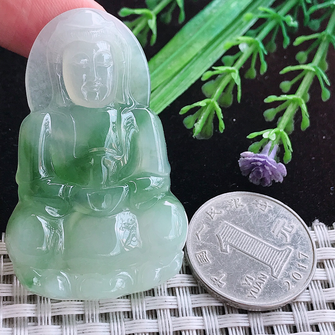 实拍A货翡翠51.7/32.6/5.6老坑冰胶果冻飘绿正装观音吊坠翡翠玉观音