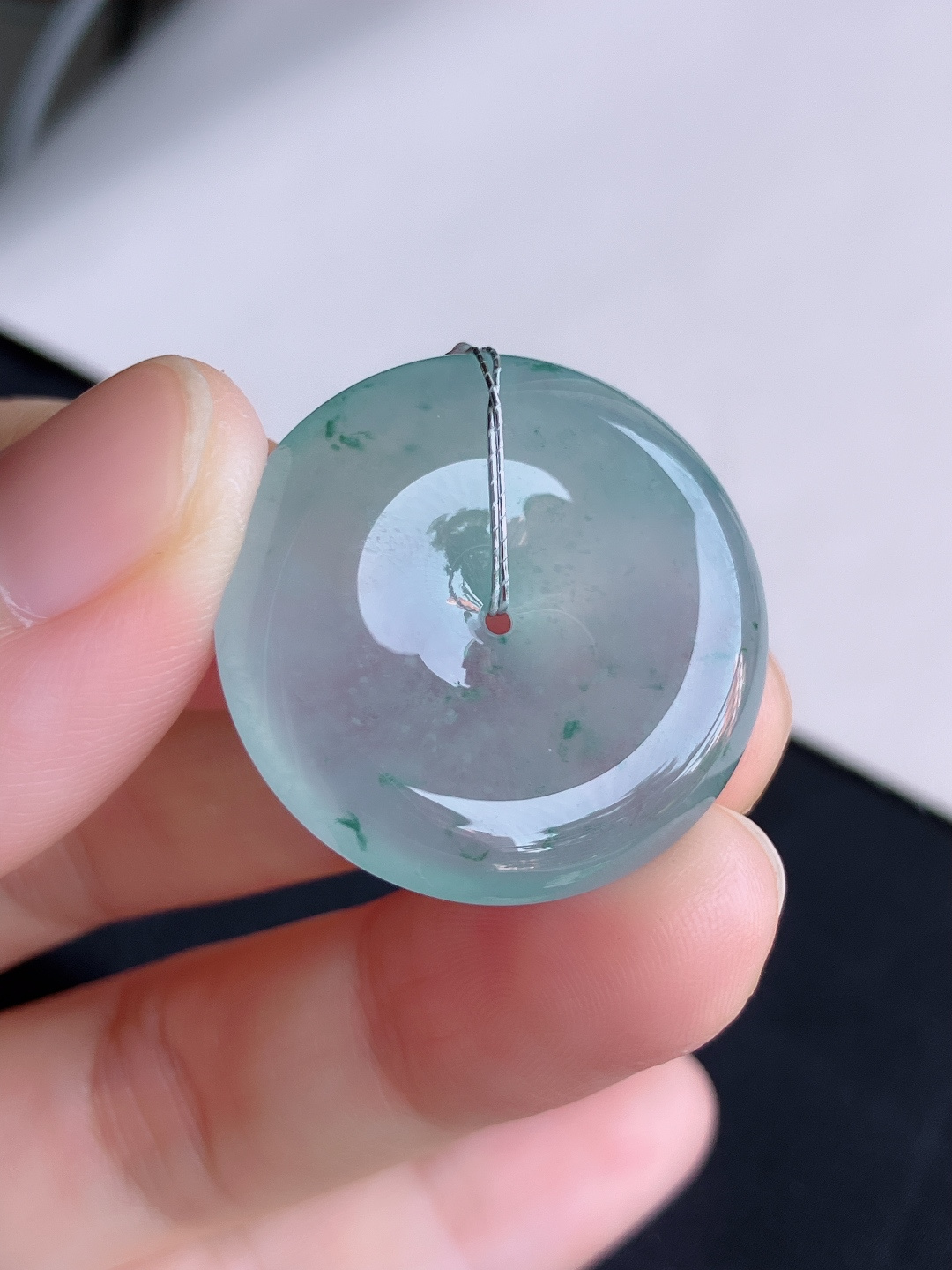 ️，冰透平安扣，晶莹剔透，尺寸27.6/6/自然光实拍