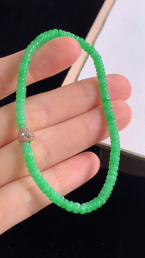 ️冰绿手链，尺寸:3.6-2.1mm 8
