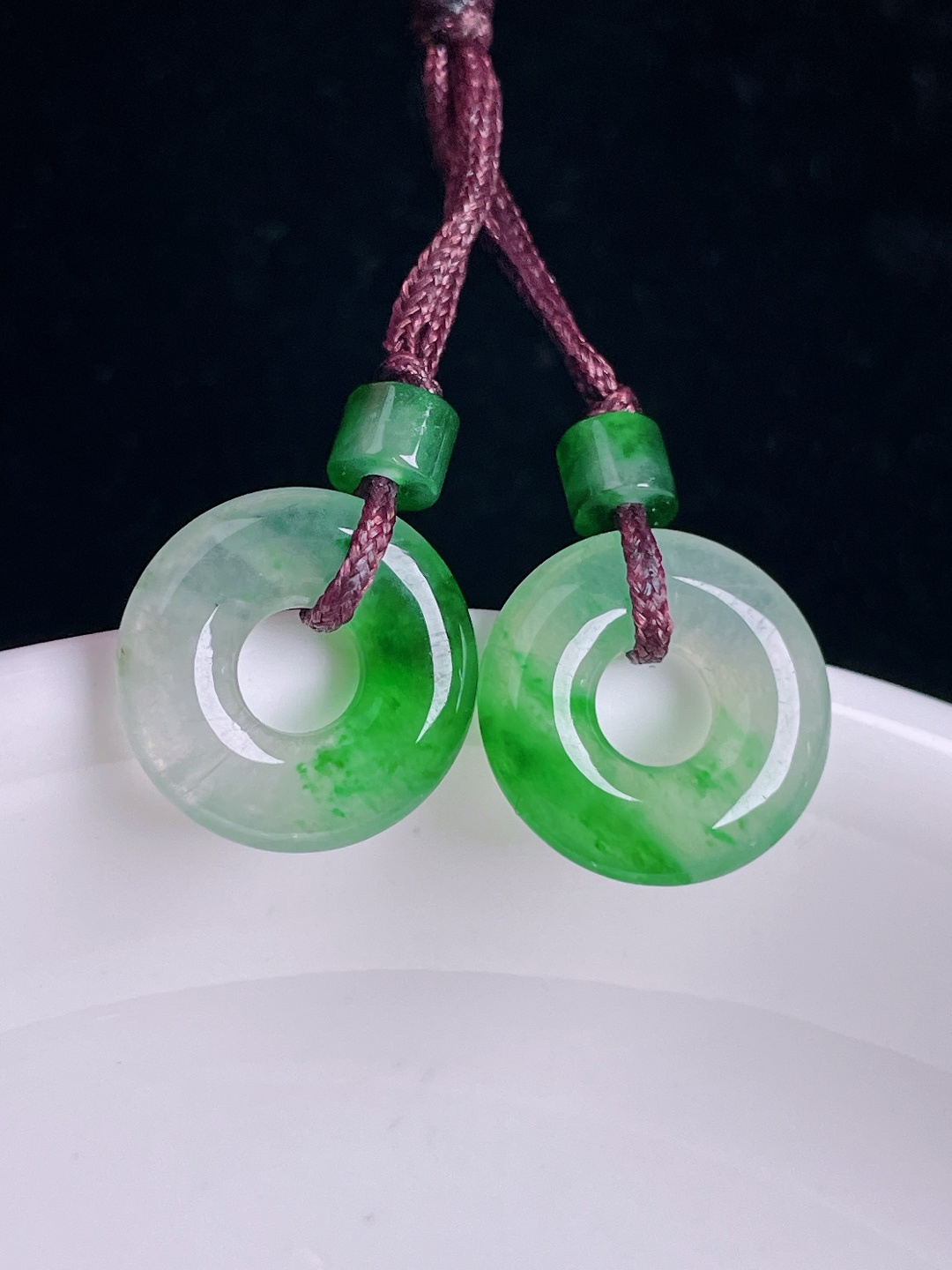 ️冰绿耳坠，老种起光，细底通透，尺寸：12/2.6mm0913