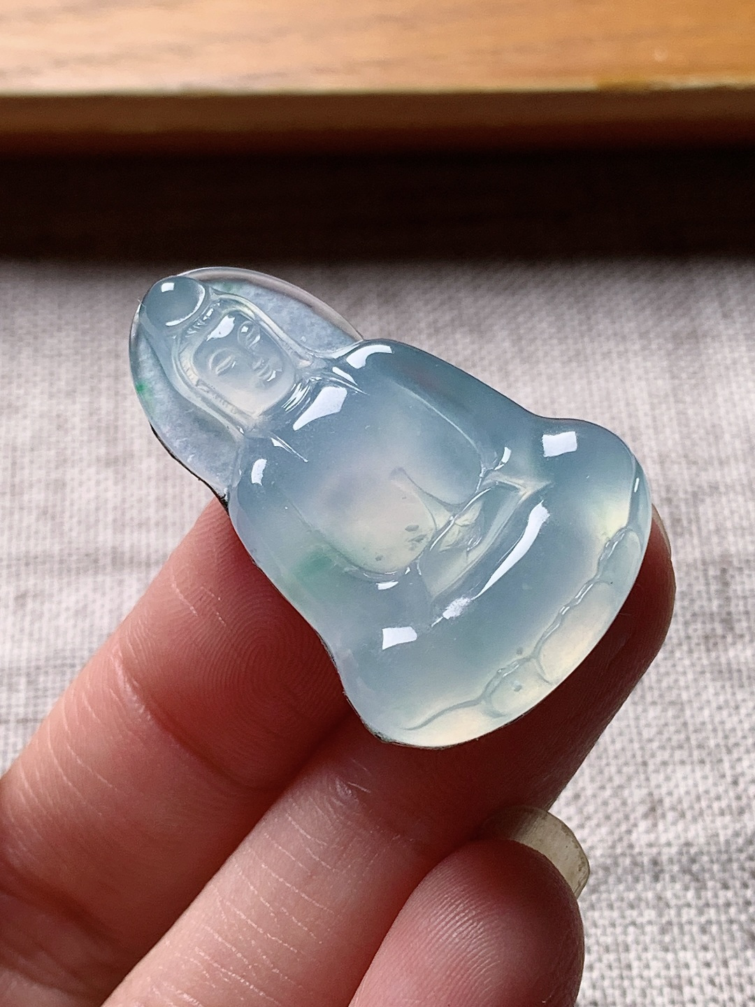 ️冰种飘花观音，水润种老 0913 尺寸31.4*21*4.3