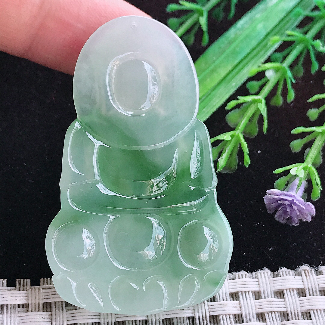 实拍A货翡翠51.7/32.6/5.6老坑冰胶果冻飘绿正装观音吊坠翡翠玉观音