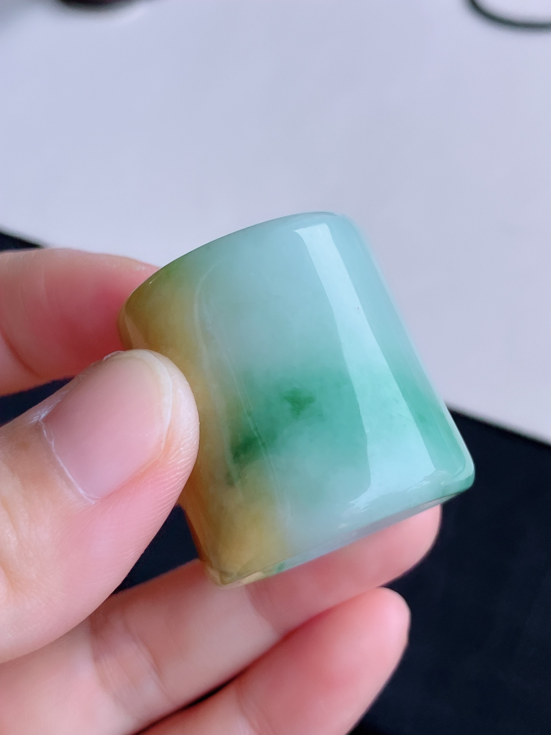 ️，三彩扳指，细腻精致，尺寸23/31/4.3/自然光实拍