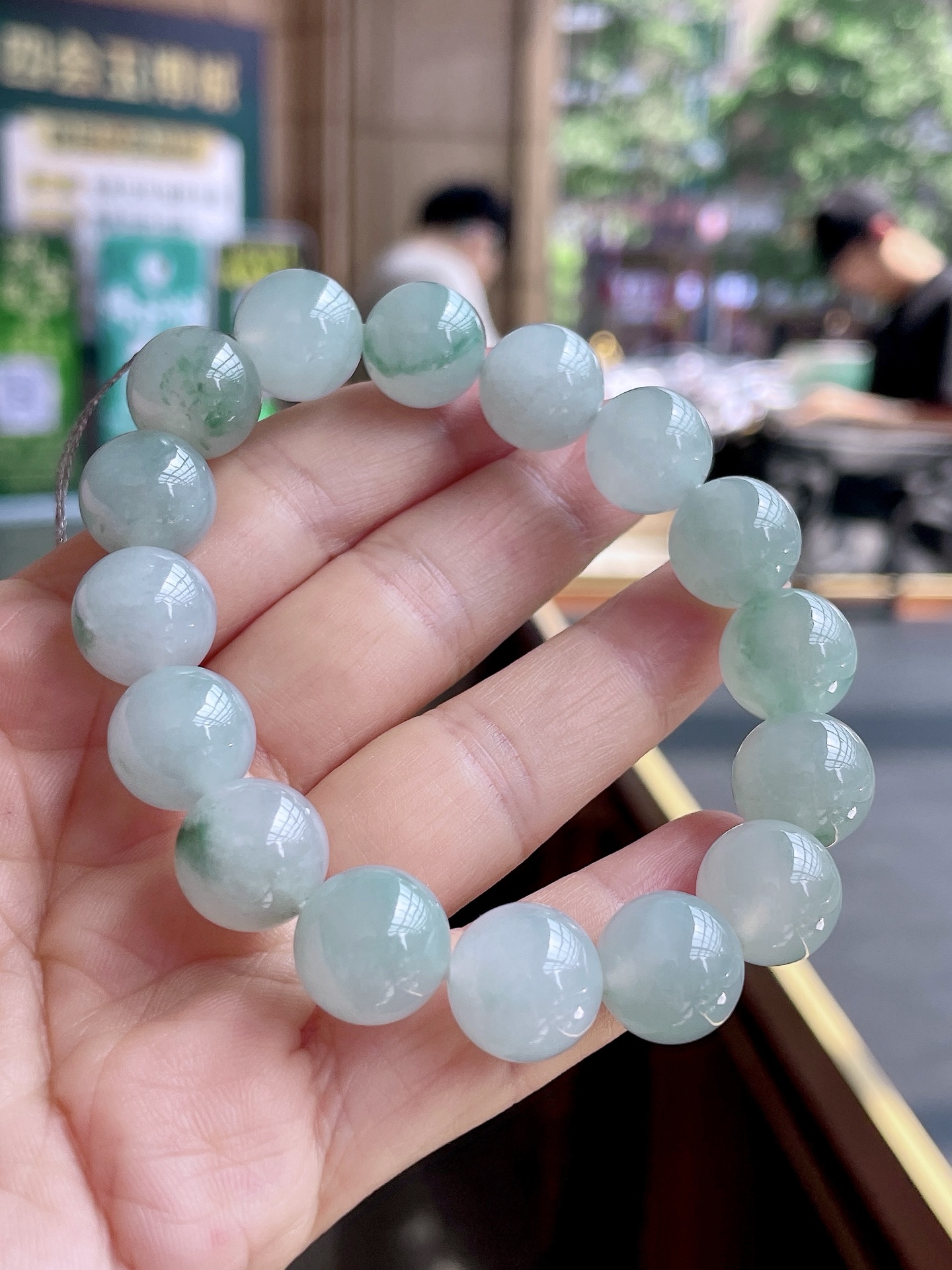 ️ 冰种飘花手链 飘花灵动，个大饱满 尺寸：12.8