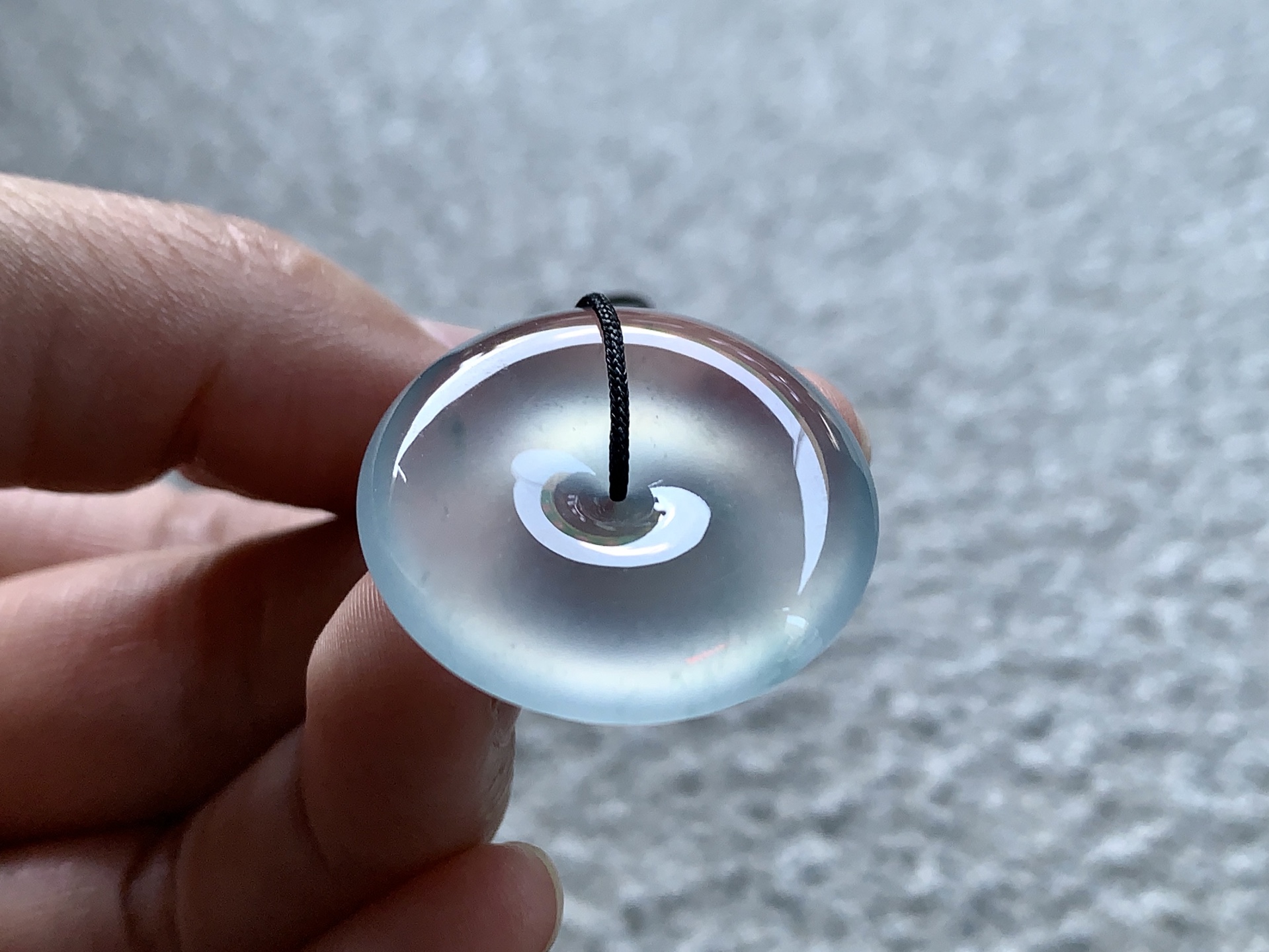 ️ 冰种平安扣 尺寸：26.8×5.3 玉润清辉，雅韵藏心