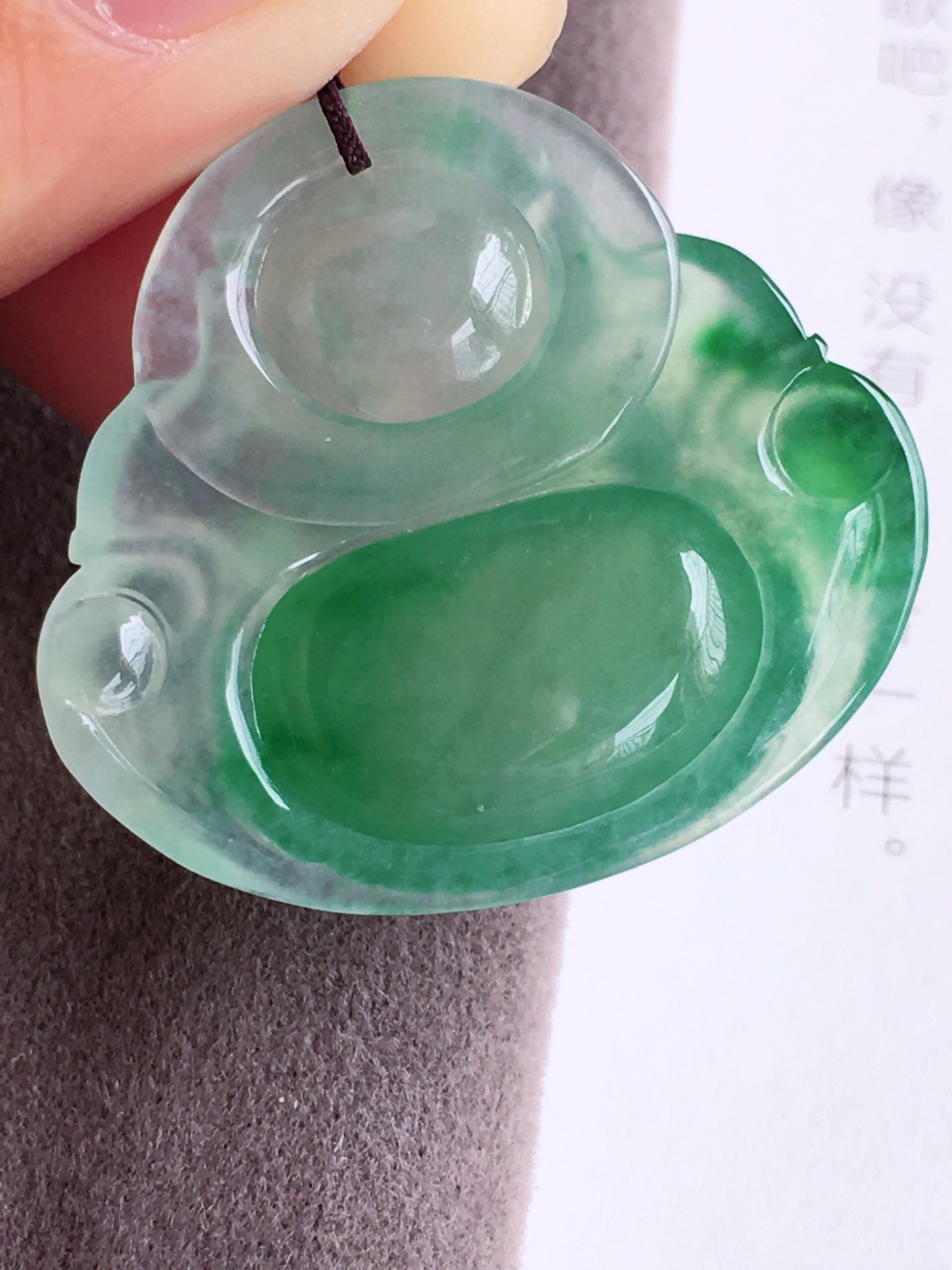 ️冰晴飘绿佛公，无裂饱满圆润，自然光实拍，尺寸：26.2/28.5/6.5