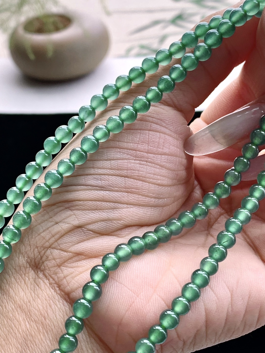【珠子】️冰天空蓝珠链圆珠子珠链 【说明】 性比高 老蓝水 【尺寸】4.7mm，32cm 【重量】25.3克