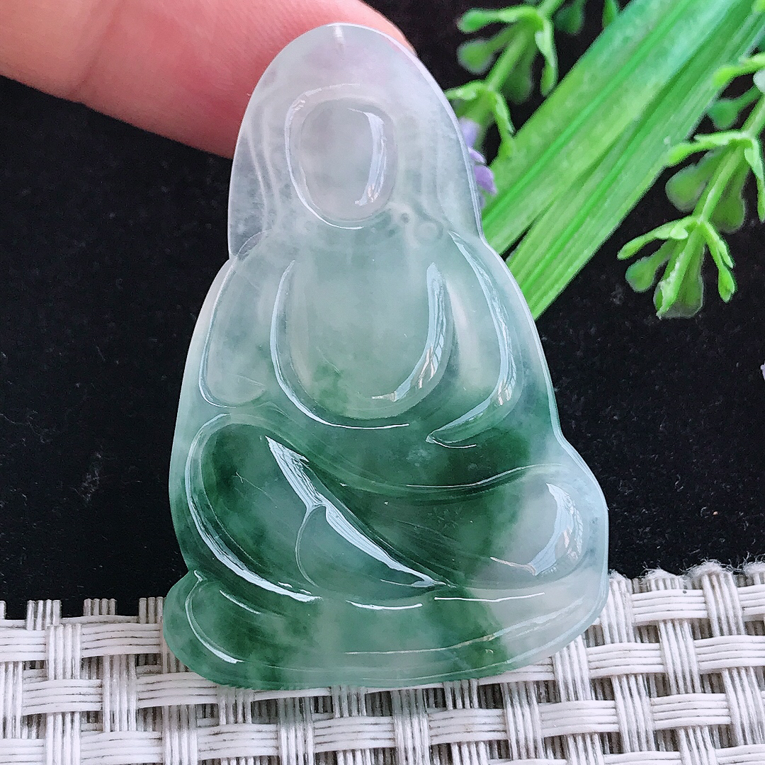 实拍A货翡翠49/33/4.2老坑冰种飘花观音菩萨吊坠翡翠玉坠挂件