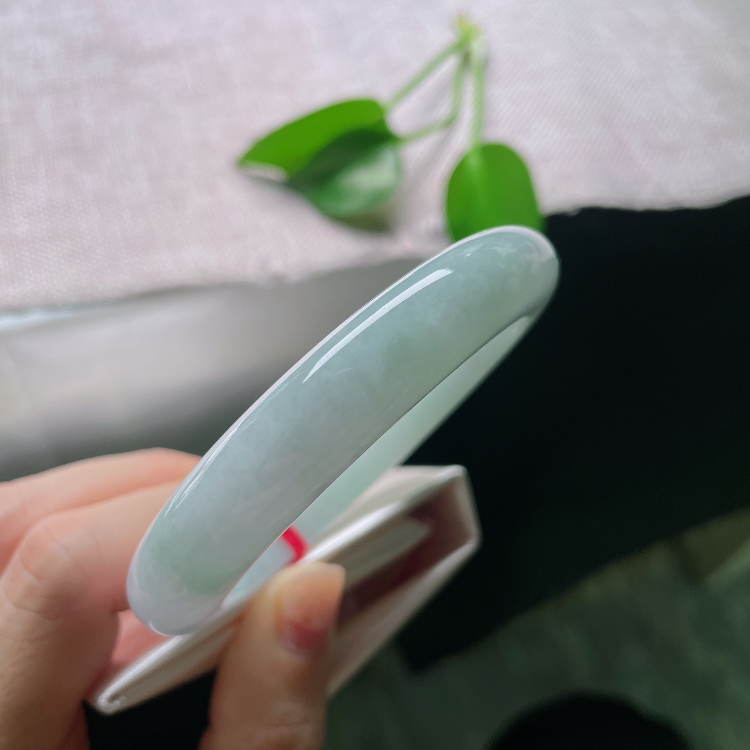 59/11.8/9.2，蓝底正圈，棉线，底子细腻，色调温润不暗沉，清爽舒缓，不浓烈刺眼，属于越看越上头的耐看色系。ss58871a