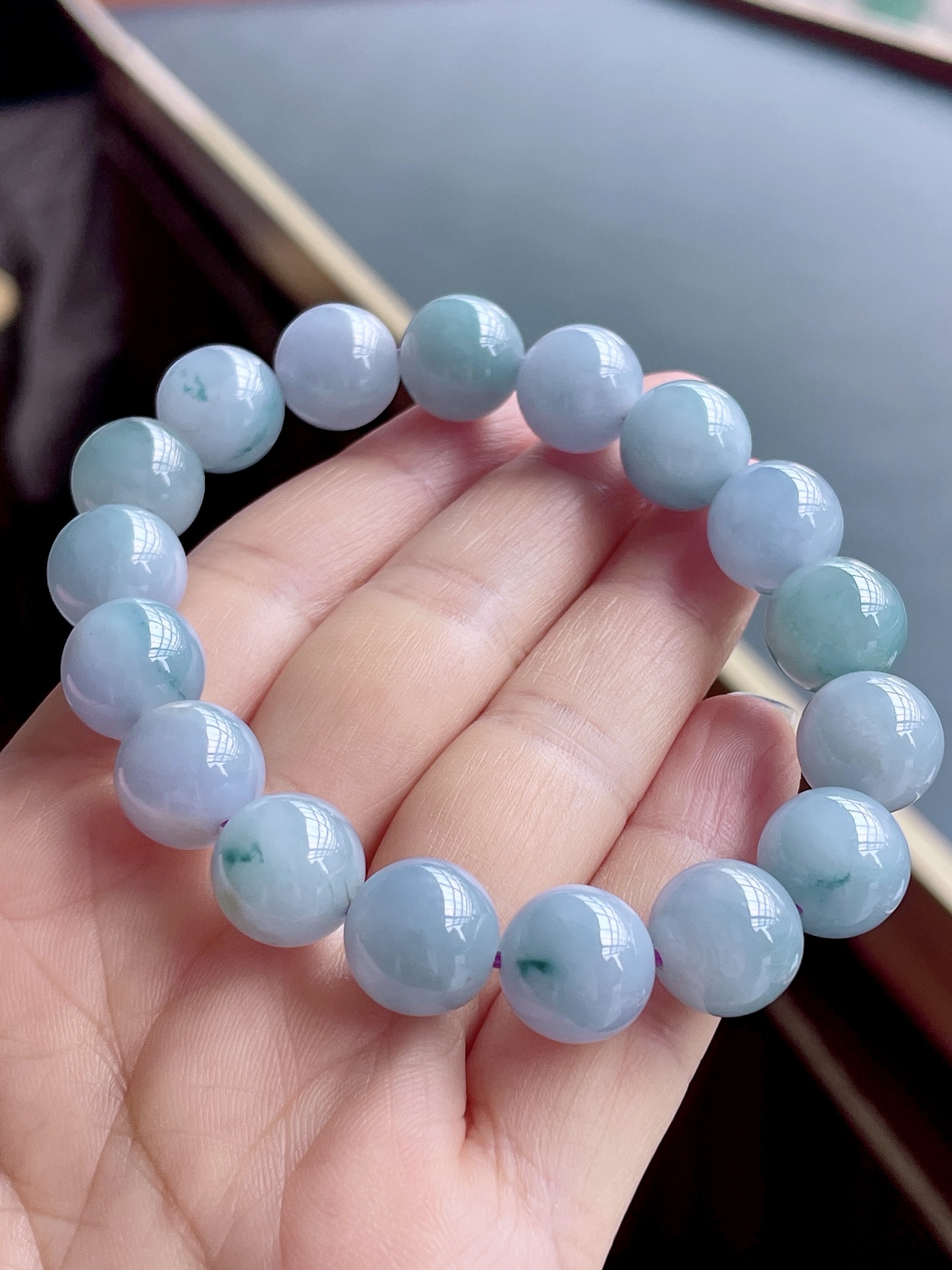 ️ 冰种紫色飘花手链 色泽浓郁，珠圆玉润 尺寸：12