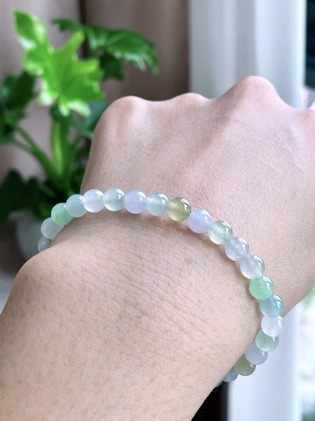 【珠子】冰多宝手串圆珠珠子手串 【说明】缅甸 性比高 【尺寸】5.8mm 【重量】12克
