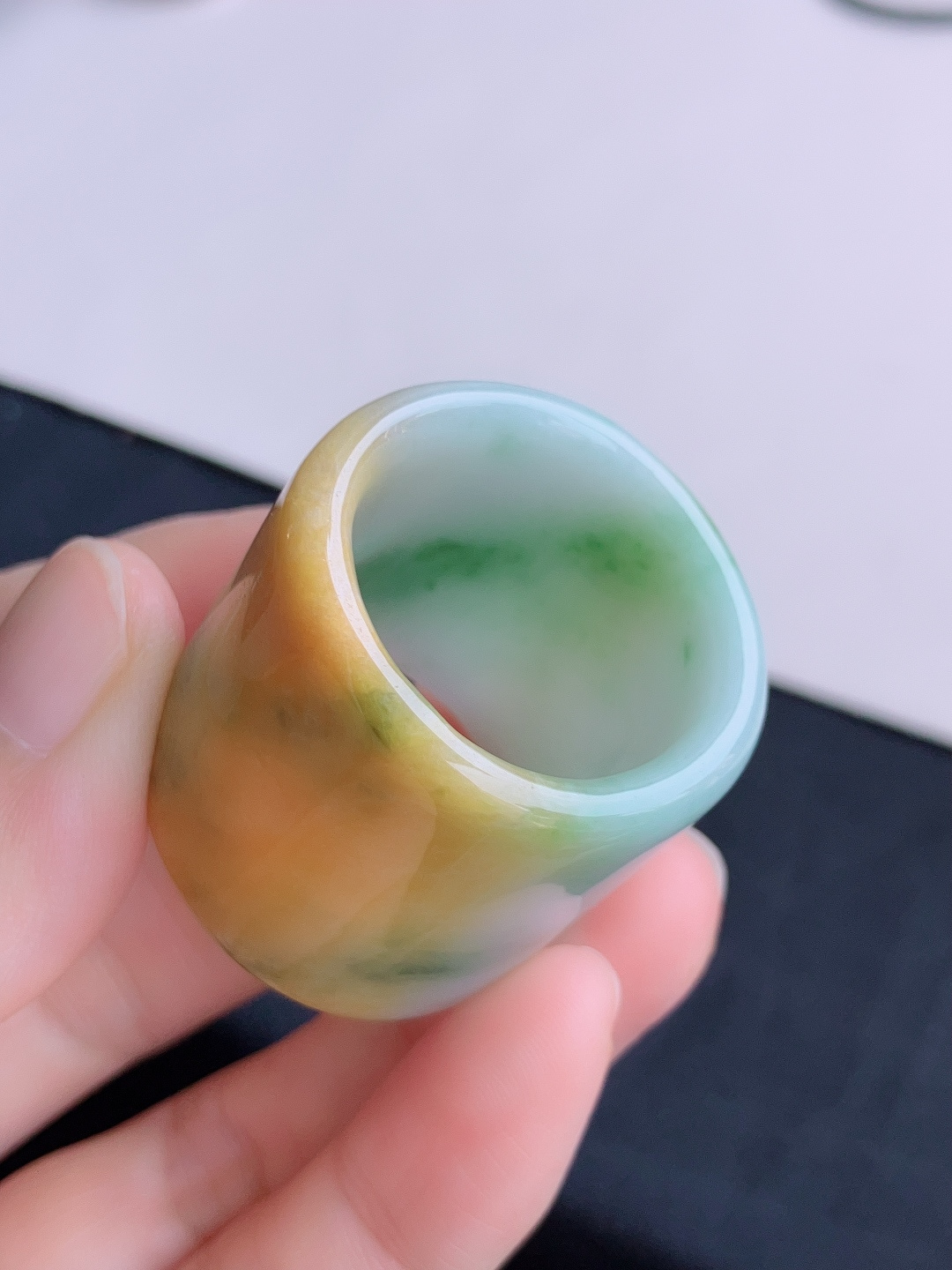 ️，三彩扳指，细腻精致，尺寸23/31/4.3/自然光实拍