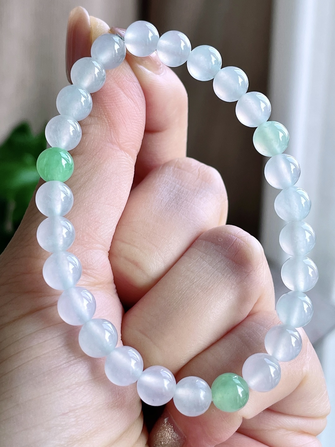 【珠子】冰双彩手串圆珠珠子手串 【说明】缅甸 性比高 白冰 【尺寸】6.6mm 【重量】15克