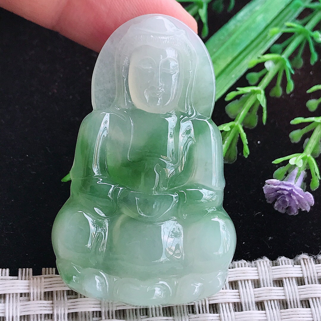实拍A货翡翠51.7/32.6/5.6老坑冰胶果冻飘绿正装观音吊坠翡翠玉观音