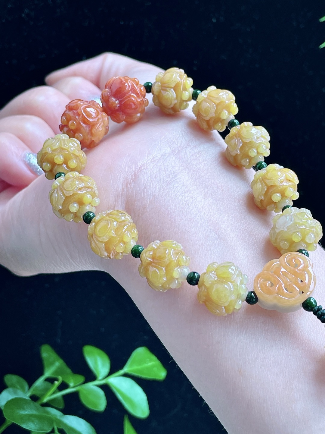 【珠子】冰双彩莲蓬手链 【说明】缅甸 性比高 红翡 黄翡 【尺寸】14-15mm 【重量】54.4克