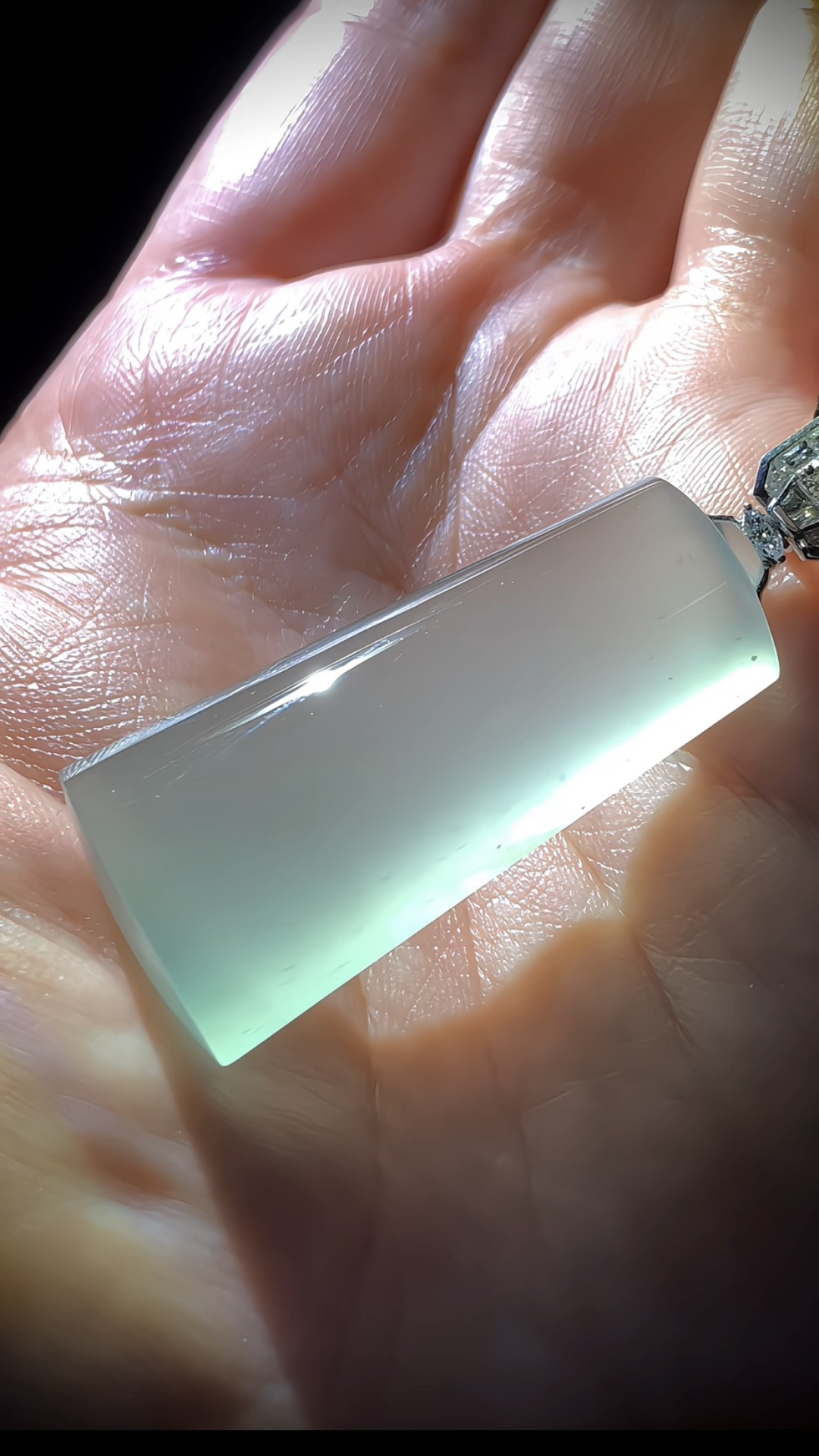 ️ 高品质素面无事牌吊坠，53-裸石42.5-19.5-9.2mm，15.3g，18K金，南非钻