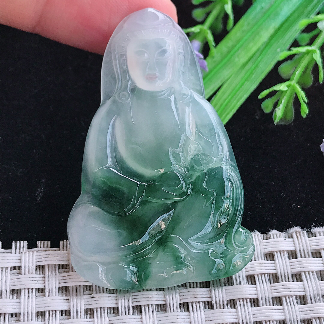 实拍A货翡翠49/33/4.2老坑冰种飘花观音菩萨吊坠翡翠玉坠挂件