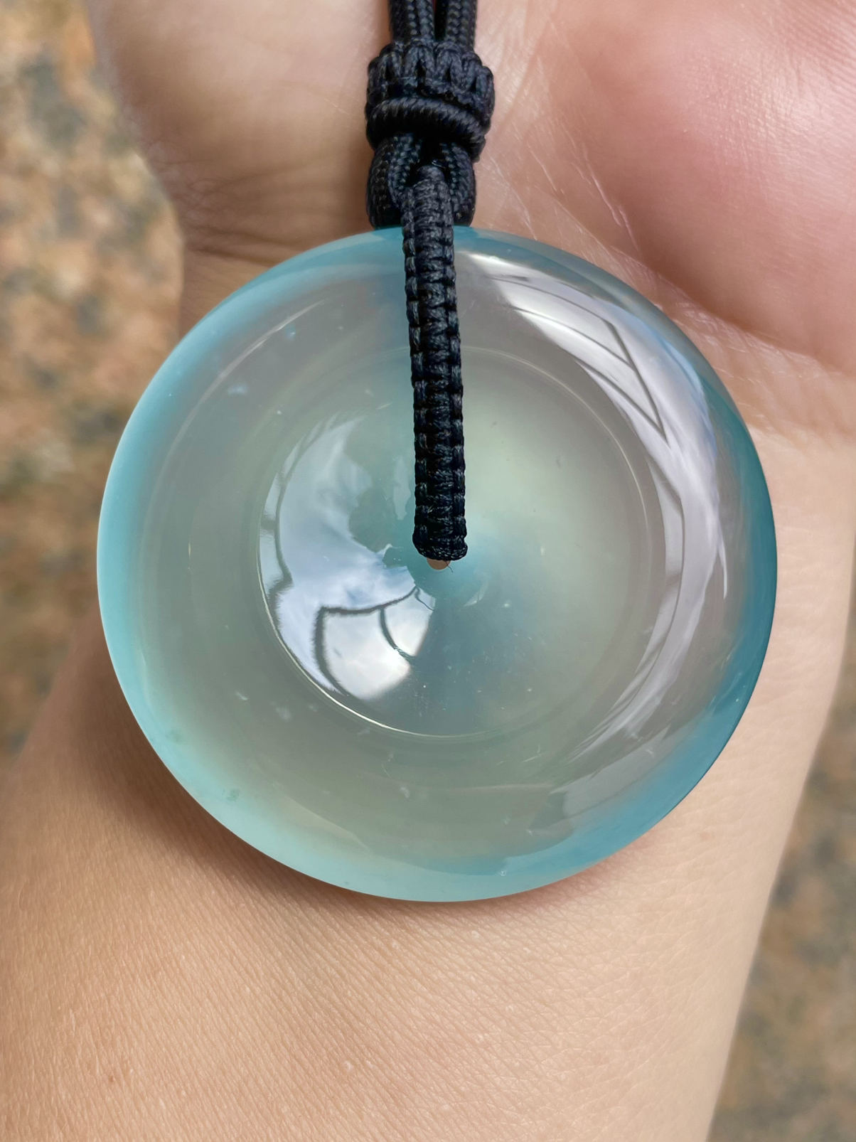 【冰种平安扣】老料天空蓝，荧光感十足，质地非常细腻，冰润十足，种老冰透，收藏品质