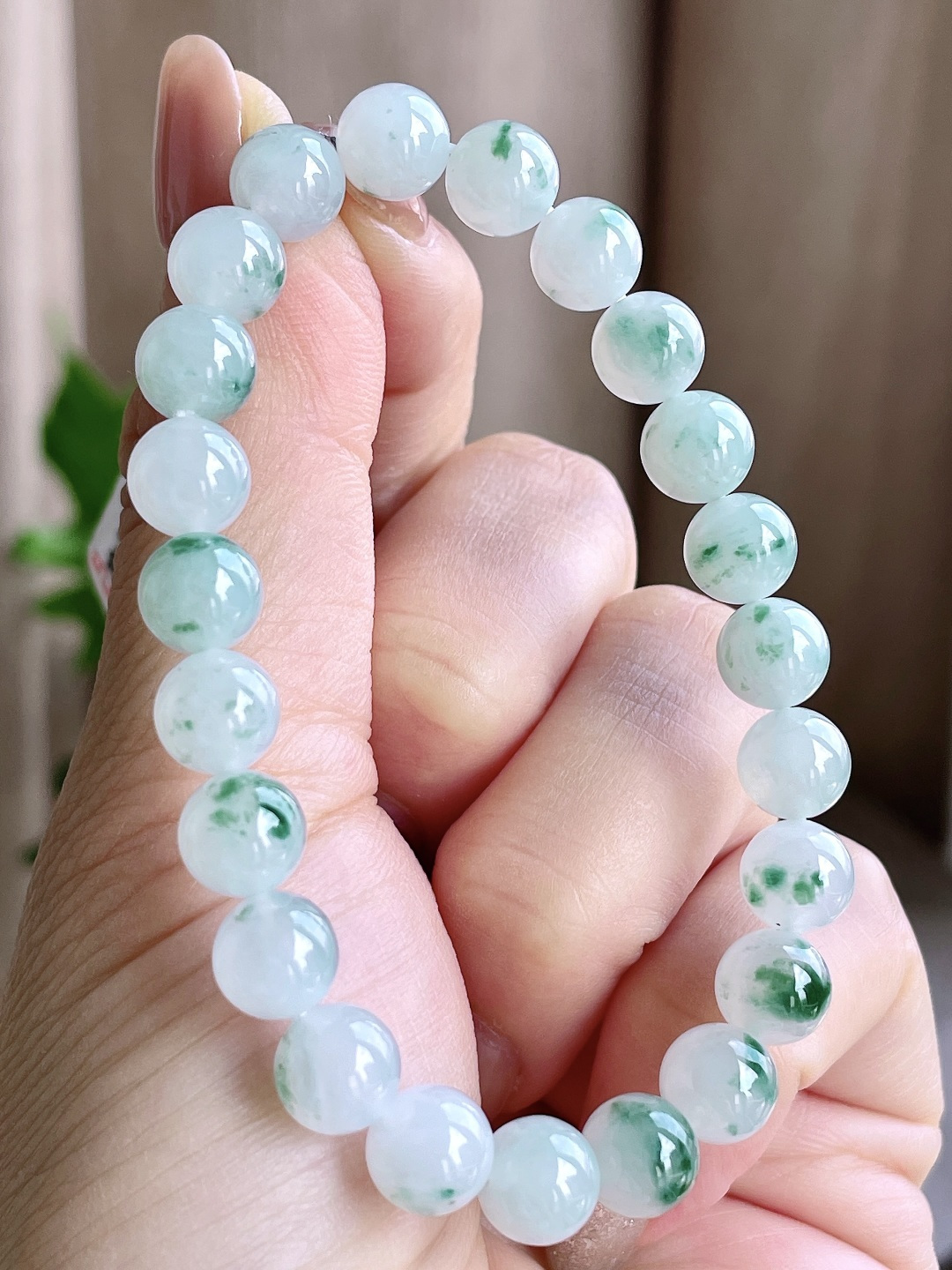 【珠子】糯冰飘花手串圆珠珠子手串 【说明】缅甸 性比高 【尺寸】7.9mm 【重量】20克
