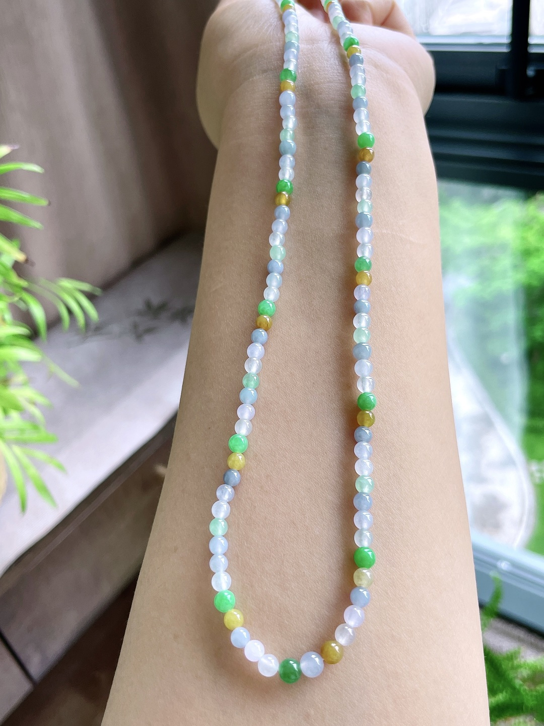 【珠子】冰多宝珠链圆珠珠子珠链 【说明】缅甸 性比高 【尺寸】3.9mm 30cm 【重量】18.7克