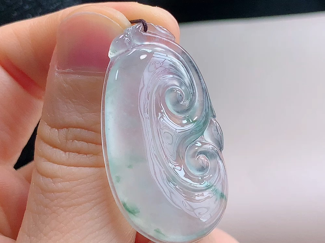 ️ 如意，无裂，尺寸38.8-21.4-4.8mm，包A附证书
