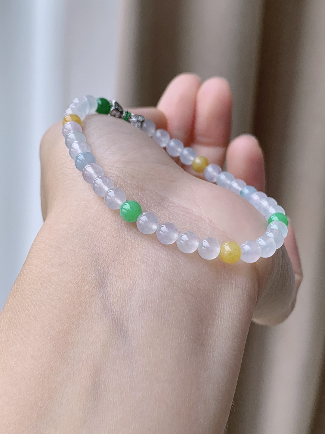 【珠子】冰多宝手串圆珠珠子手串 【说明】缅甸 性比高 【尺寸】4.9mm 【重量】7.9克