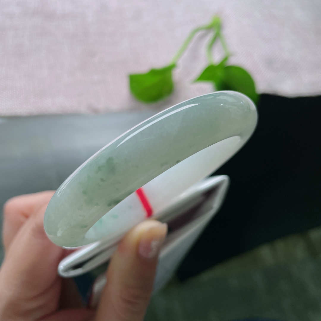 56.2/12.6/8.8，飘花正圈，灵气逼人，底子干净清爽，温柔雅致，棉线，ss58610a