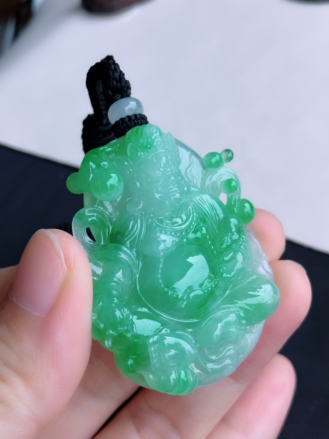 ️，翠绿黄财神，色美清爽，尺寸51.6/42/11/自然光实拍