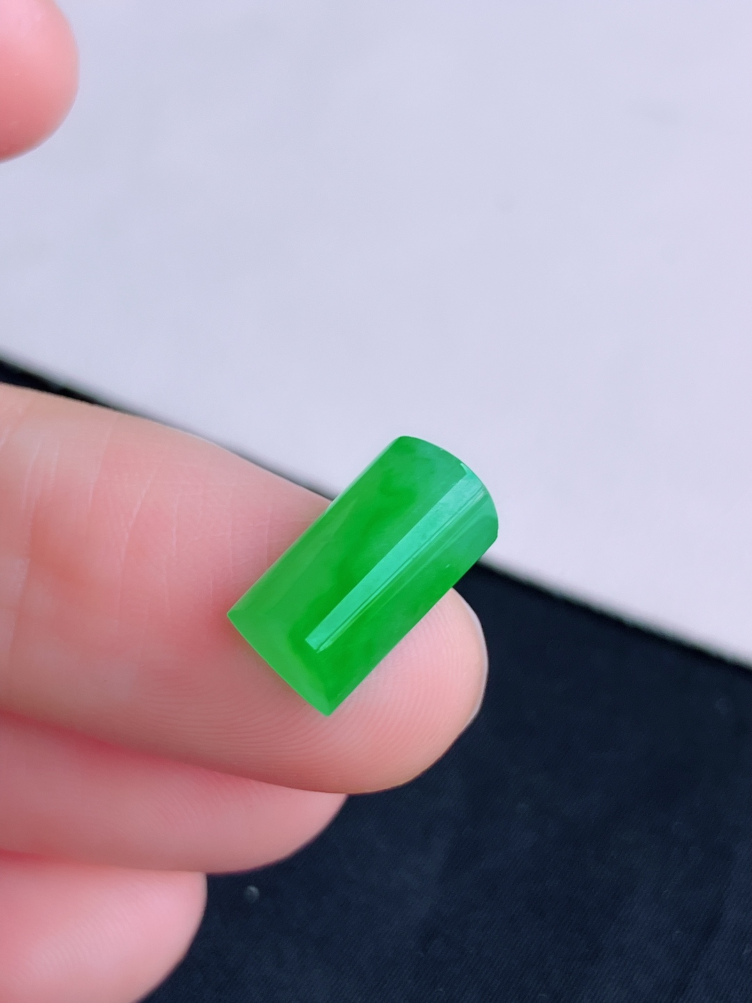 ️，翠绿马鞍面，色美清爽，尺寸12.6/7.6/5/自然光实拍