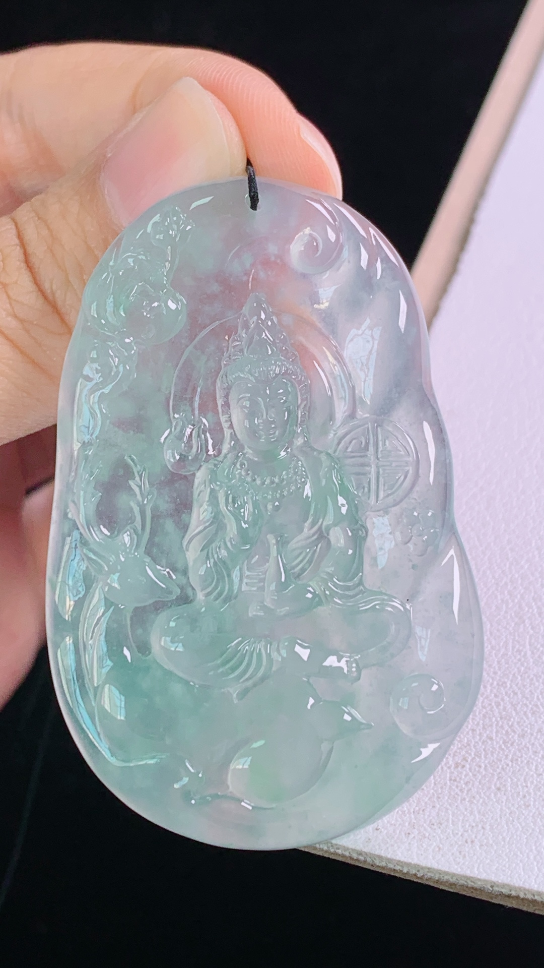 ️冰种观音，种水，晶莹剔透，无裂，尺寸:54.2-35.0-5.5mm 10