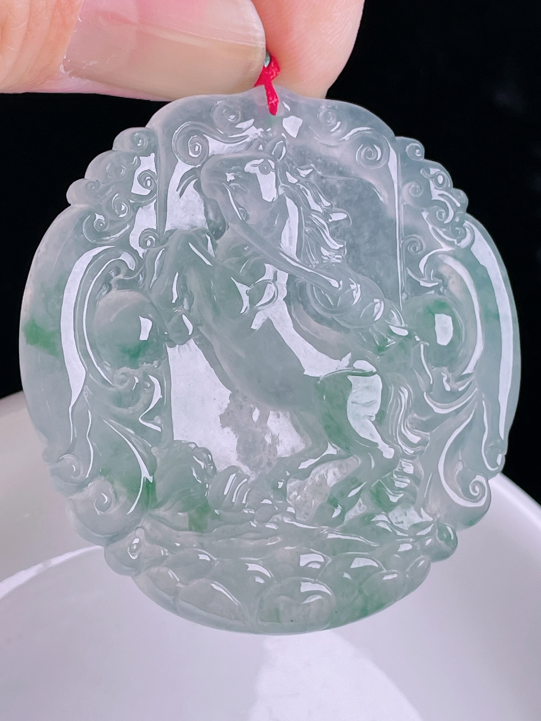 ️马牌，老种起光，细底通透，尺寸：51.5/48/6.6mm0913
