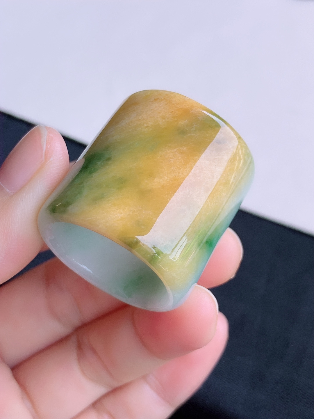 ️，三彩扳指，细腻精致，尺寸23/31/4.3/自然光实拍