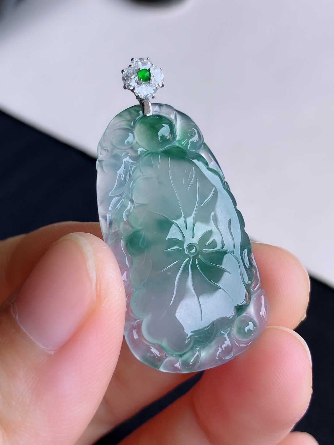 ️，冰飘花和和美美，晶莹剔透，尺寸35.6/20/4.6/自然光实拍