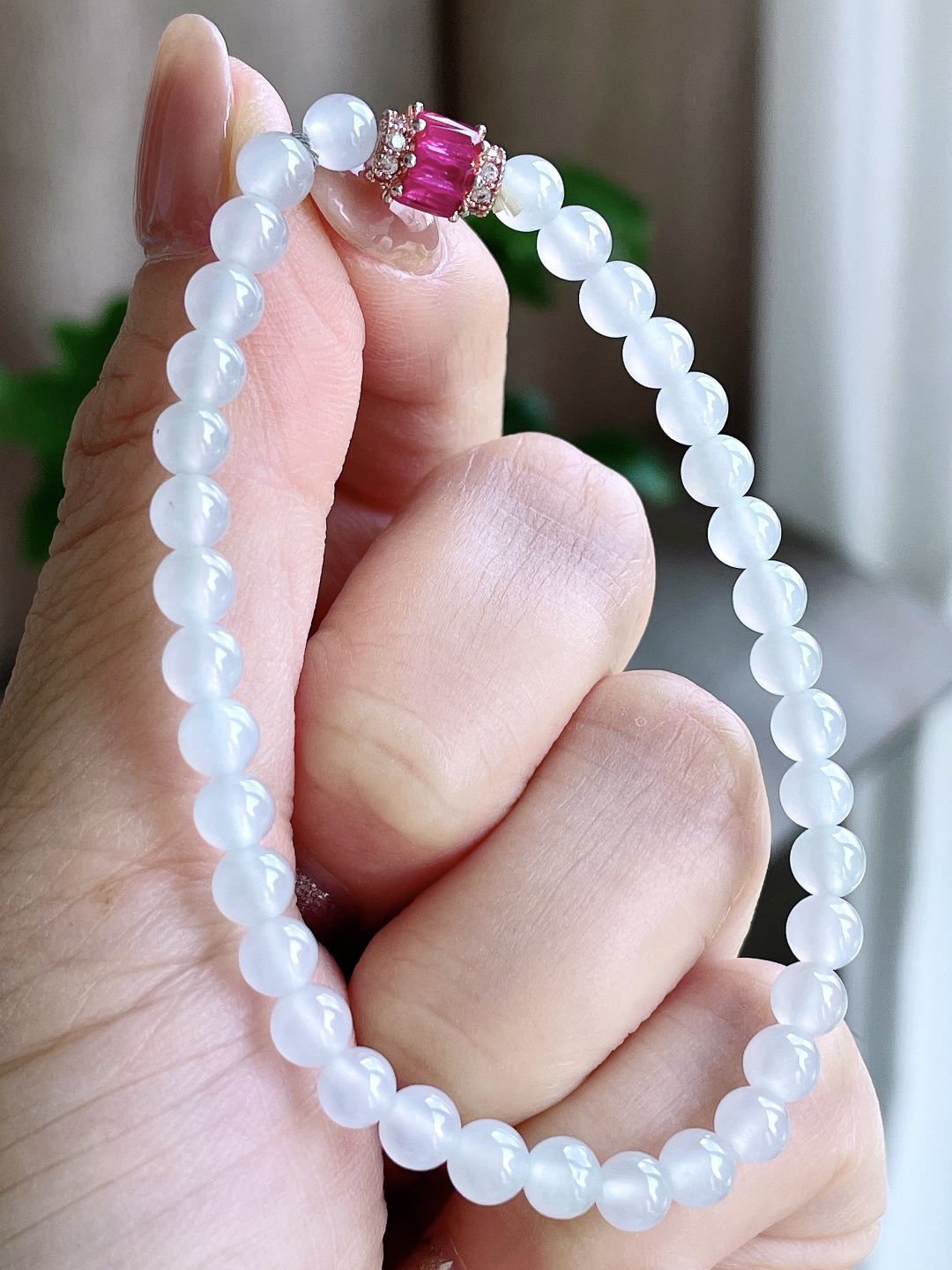 【珠子】糯冰手串圆珠珠子手串 【说明】缅甸 性比高 【尺寸】4.9mm 【重量】8.3克