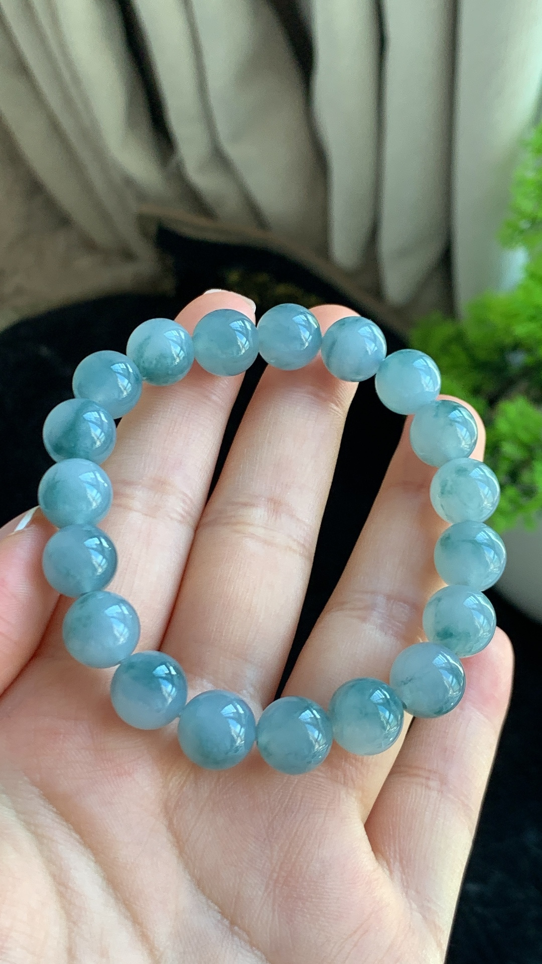 ️天然翡翠，冰种飘花细腻手链 尺寸10 jm98