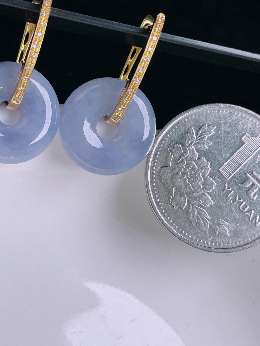️耳坠，18k镶嵌，老种起光，细底通透，尺寸：裸石16/4.7mm0913