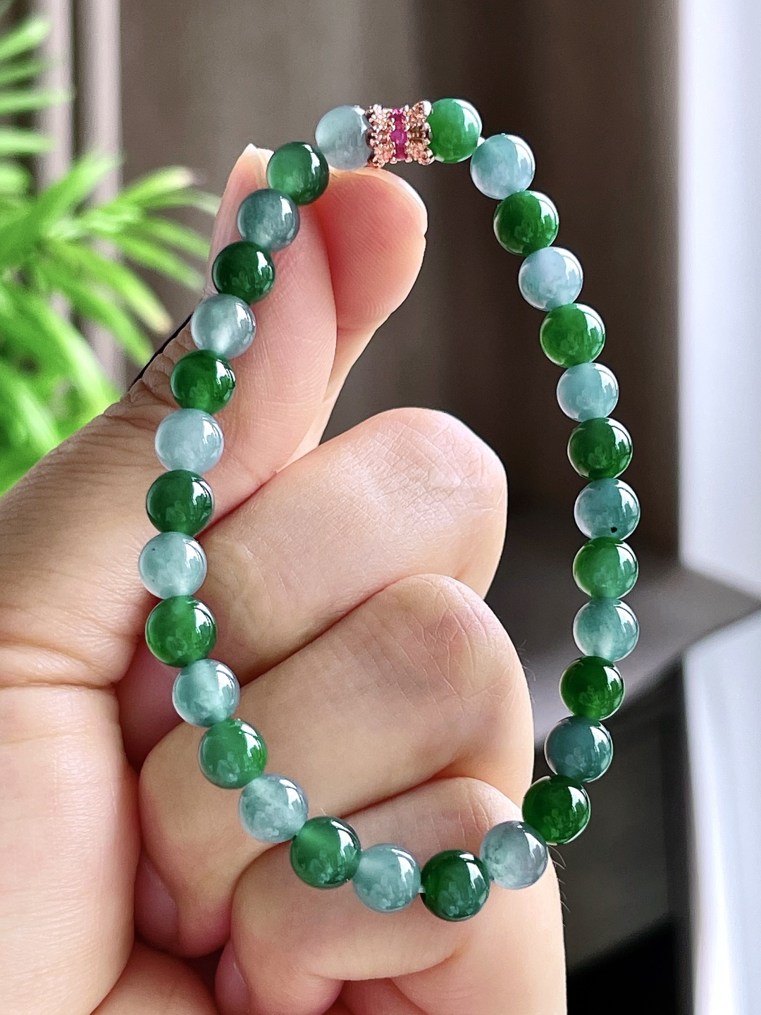 【珠子】冰双彩手串圆珠珠子手串 【说明】性比高 天空蓝 晴绿 【尺寸】5.8mm 【重量】12克