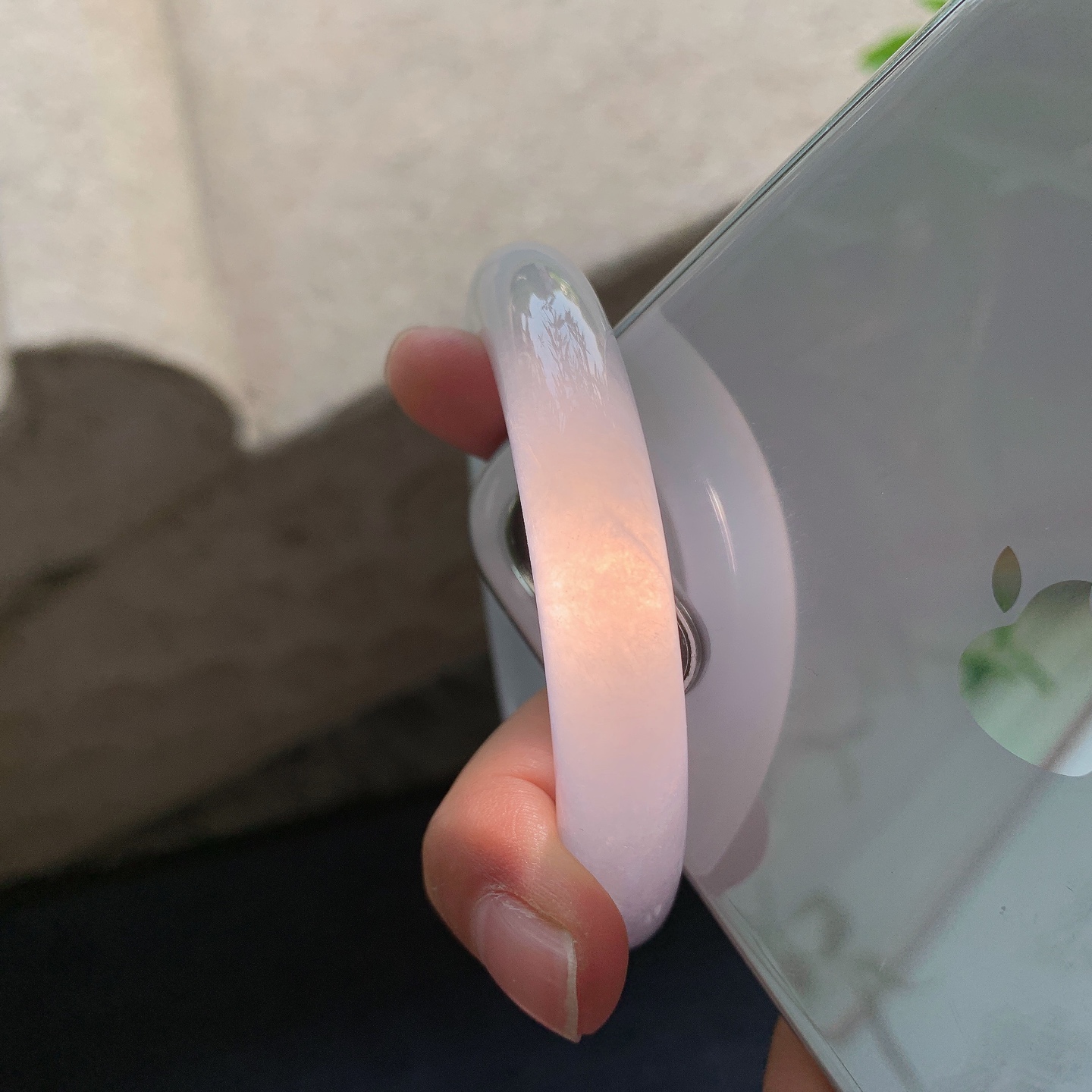 正圈53 54 圈口53.8/10.8/9 编码GJ091530 糯冰淡紫，飘绿，水润，种老，细腻，无裂