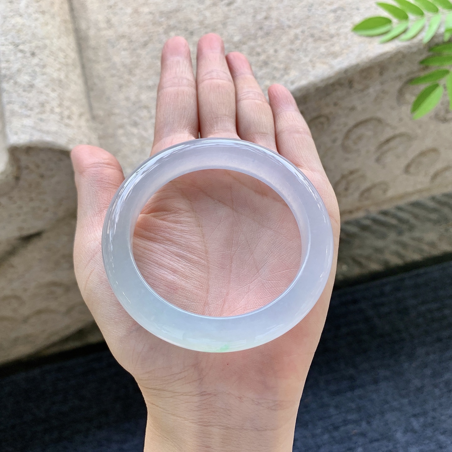 正圈53 54 圈口53.8/10.8/9 编码GJ091530 糯冰淡紫，飘绿，水润，种老，细腻，