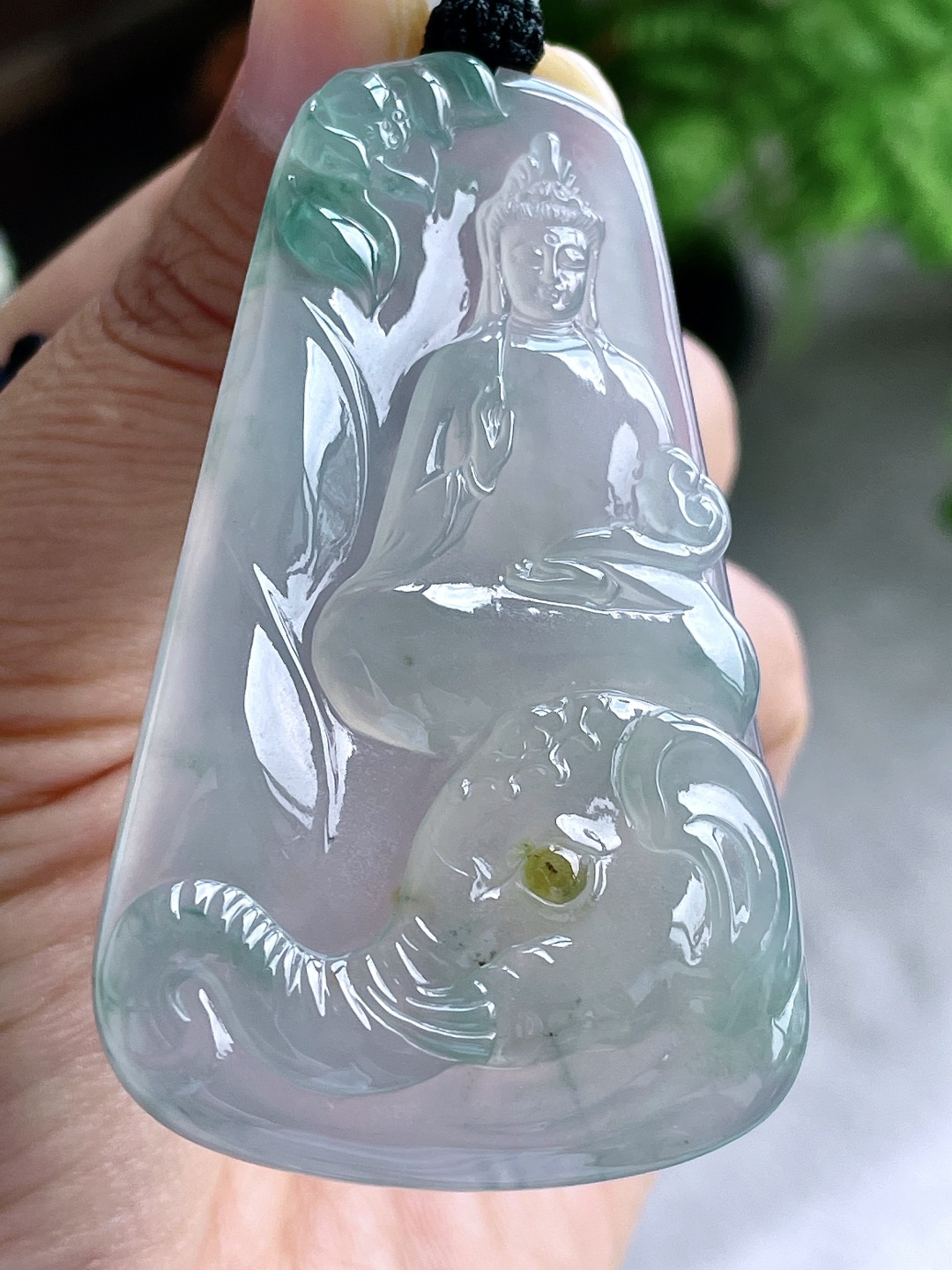 【裸石】冰胶飘花普贤观音牌子吊坠 【说明】缅甸 无裂 性比高 飘黄翡 【尺寸】64-38.7-5.4 【重量】30.2克